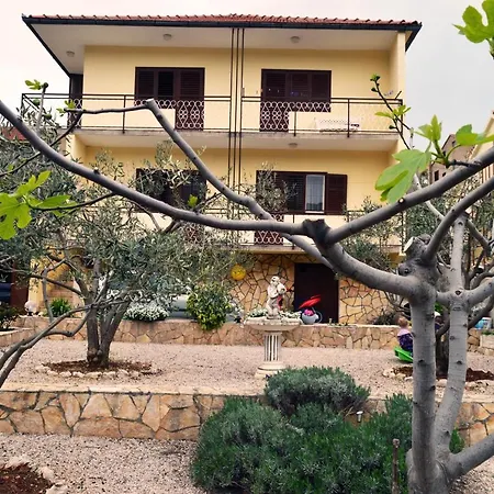 Lori * Sibenik